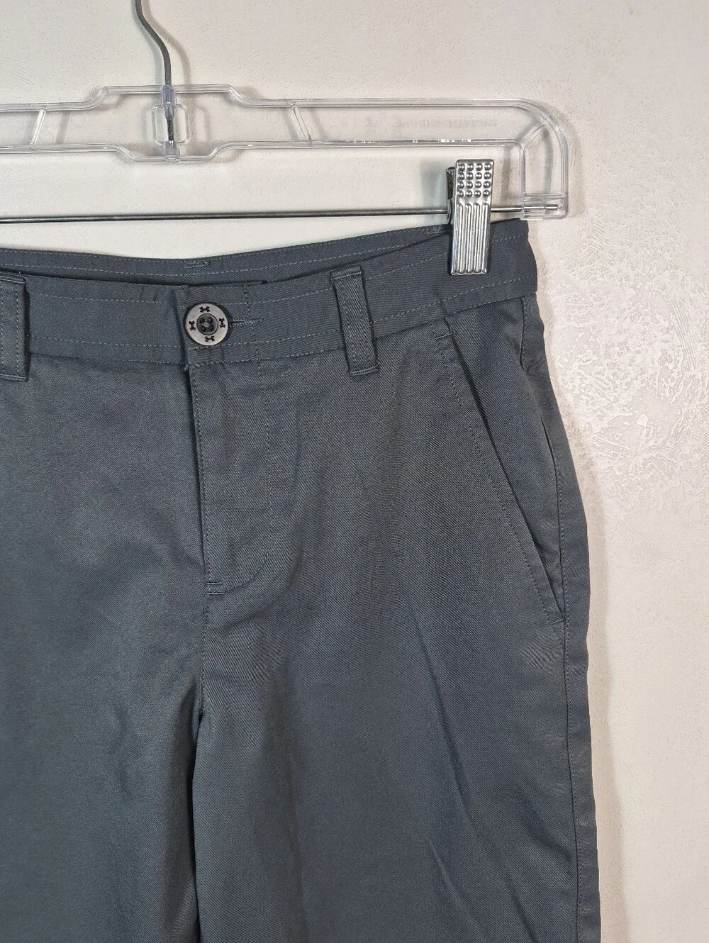 Under Armour Boys Board Short Pitch Gray Size 12